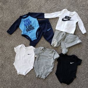 👶🏽SOLD👶🏽 Infant Boy Nike Outfits